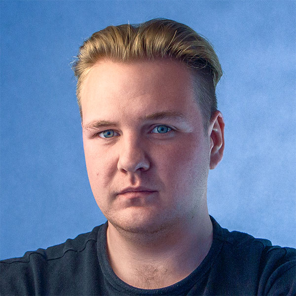 Илья Володин