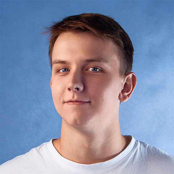 Никита Неснов