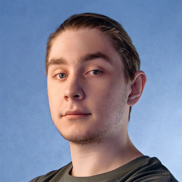 Кирилл Лапшин