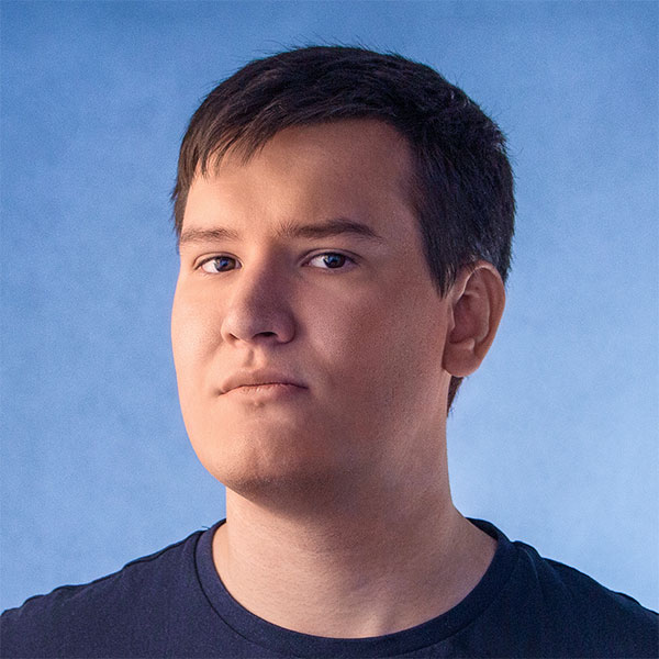 Максим Сеник